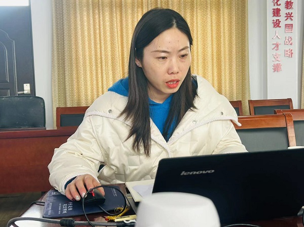 4e3d96ee0ae94bd392a431f3805db023.jpg 4e3d96ee0ae94bd392a431f3805db023.jpg