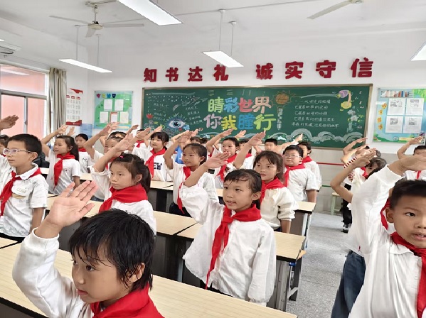 8f38ee23aa924f2ab01140ab63f61708.jpg 8f38ee23aa924f2ab01140ab63f61708.jpg